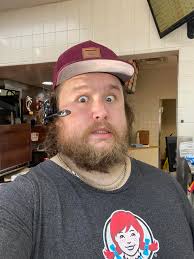 I'm single and would love someone to spend the rest of my life with. Could  you be the one that I can make happy and the one that make me happy. Douglas