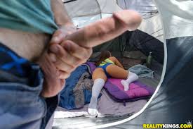 Cassidy Banks unleashes her wild side - stunning view