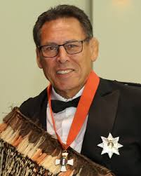 TIL during a game of Rugby, Shelford had his scrotum torn open and had one  testicle hanging out and just calmly walked off field to have his sack  stitched back together and continued playing. : r/todayilearned