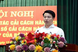 (lạ lùng thay (!), lê quân là kết tinh của hai vị tiền bối: Upsjvg9f25bu9m