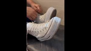 MissAtri converse and foot tease