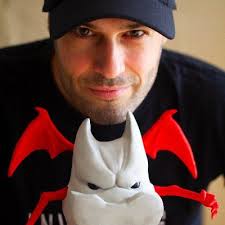 Victor Marin (@victorinvictus)