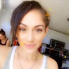 Stephanie Giovannetti's Instagram, Twitter & Facebook