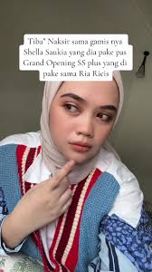 Shella Ketika Menjadi Model