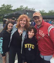 Mar 18, 2019 · ds3 liz bruh helmet: Liz Claman Married Life With Husband Children Net Worth Salary Family