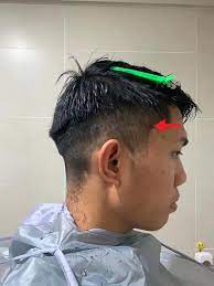 Dipadukan dengan warna yang terang akan terlihat. Kedai Gunting Belum Buka Lelaki Ini Belajar Cara Potong Rambut Ala Ala Salun Dari Youtube Ketika Pkp