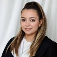 Tamara Oliver's Instagram, Twitter & Facebook