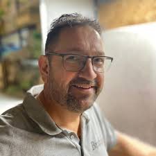 Yes het goudenspeldje is binnen. Wat ben ik trots dat ik 10 jaar werk bij  het leukste bedrijf van Nederland genaamd Covebo Uitzendgroep Door Sandra  Duits binnen gekomen bij Covebo, opgeleid in… |