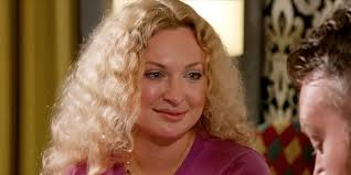 90 Day Fiancé: Natalie Shades Mike By Claiming Mystery Man Makes Her Smile