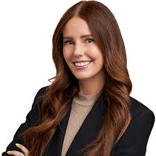 Julia Brook's Instagram, Twitter & Facebook