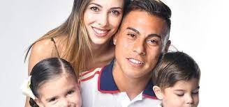 La modelo brasileña subió una historia este martes en donde su hijo menor benjamín estaba llorando mientras ella lo intenta calmar. Mini Modelos Hijos De Edu Vargas Y Daniela Colett La Rompen En La Web Con Sesion Fotografica Mamas Bellas Noticias De Mujeres Mamas Bellas Noticias De Mujeres