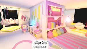 Whether you're decorating a dorm room or your teen's bedroom, it pays to embrace color, pattern, and bold accessories. 49 Adopt Me House Ideas V 2021 G Komnatnye Idei Dizajn Doma Dizajn