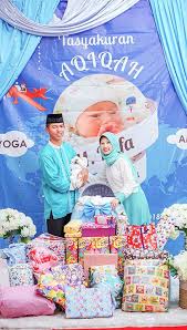 Dalam posting ini, saya ingin berbagi contoh desain kartu tasyakuran & aqiqah yang mungkin sedang anda cari atau kartu ini biasa dipakai untuk hiasan telur pada acara tasyakuran & aqiqah bayi. Putra Lettu Yoga Amel Adreena Dekorasi Aqiqah Jogja Facebook
