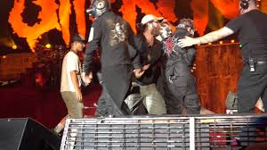 Welcome to corey taylor's mailing list! Slipknot S Corey Taylor Ok After A Fall In Atlanta