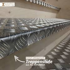 Treppenstufe Aus Riffelblech Ideal Fur Den Innen Und Aussenbereich Riffelblech Treppenstufen Treppe