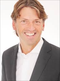 Helmut Frank's Instagram, Twitter & Facebook