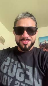 Vidéos de John Erazo (@john.erazo19) avec Batallando de Este Lado