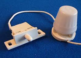 Led under cabinet cupboard lamp strip light touch switch/plug /connector home. Lumo Cupboard Light With Door Switch