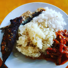 Menu makan pagi kegemaran mak, pulut ikan kering. Chegu Hanif On Twitter Pulut Ikan Kering Dan Ikan Rebus Goreng Fuuuh