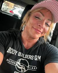 Eva Montgomery's Instagram, Twitter & Facebook