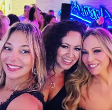 Anemos… Mykonos night 💃🏼 Bongos, a sexy belly dancer, lots of laughs and  one too many cocktails 🍸 … #anemosgreekcuisine #mykonosnight #bongos  #bellydancer
