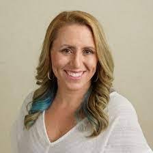 Kristi Stclair's Instagram, Twitter & Facebook