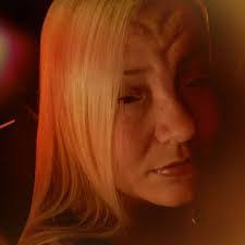 Mary Mecham's Instagram, Twitter & Facebook