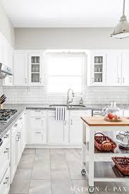 Dark or light gray grout. The Best Grout Colors For Subway Tile Or Marble Maison De Pax