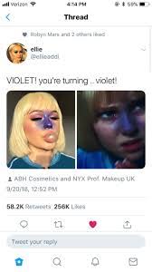 Robyn Mars's Instagram, Twitter & Facebook