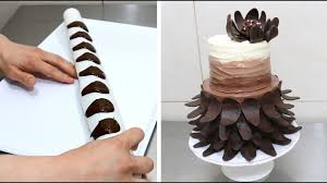 Chocolate transfer sheets are often sold at cake decorating stores and on the internet. Easy Chocolate Decoration Cake Decorar Con Chocolate By Cakes Stepbystep Youtube