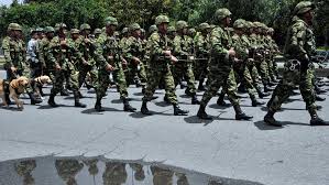 Camuflado colombiano utilizado en el desierto. Que Se Sabe Sobre Los Dos Militares Del Ejercito Colombiano Que Fueron Ascendidos Pese A Estar Investigados Por Falsos Positivos Rt