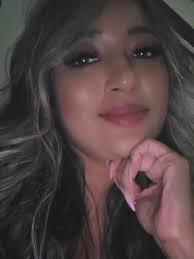 Strong woman have many layers ,we need to embrace every part of  ourselves...Because even in your silence there's courage..#carolinemichael  #blessed #motivation #quotes #love #godfirst #womanpower ...