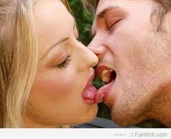 How To French Kiss Video Kissing Your Crush Kiss You French Kiss Couple