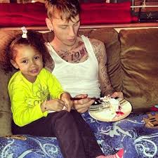 Many famous women have dated rapper mgk, and this list will give you more details about these lucky ladies. Pin On Machine Gun Kelly