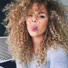 37 Top Beautiful Straw Curls For Women Hairstyle Https Montenr Com 37 Top Beautiful Straw Curls For Wome Hair Styles Curly Hair Styles Curly Girl Hairstyles