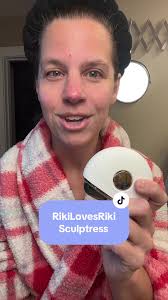 Riki Riki Sculptress