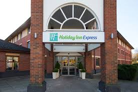 The nec (national exhibition centre) is 25 minutes' drive away. Holiday Inn Express Warwick