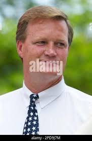 ** FILE ** Cuyahoga County Prosecutor Bill Mason is shown in a file photo  Wednesday, July 3, 2002, in Cleveland. For the past year, Mason has plotted  the election defeat of Common Pleas Judge Ann Mannen, but his campaign to  replace her with Christine ...