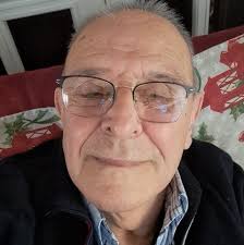 Negli anni '50 e '60, il Flora era molto più di un semplice cinema: ogni  sera, il suo palco ospitava comici, ballerine, illusionisti e il meglio  dell'avanspettacolo. Qui si sono esibiti alcuni