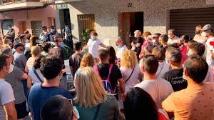 Se trata de dos jóvenes, que ya han sido detenidos, que fueron pillados por una pareja de clientes y el empleado de una inmobiliaria cuando trataban de forzar un piso de la chana Asi Ayuda La Ley Al Okupa Como La Retuercen Y Como Puedes Evitar La Okupacion Hasta Que Cambie La Norma