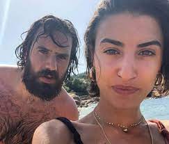 Carolina sansoni, è ufficiale, è la fidanzata di tommaso paradiso. Fidanzata Tommaso Paradiso Chi E Carolina Sansoni Foto Eta Carriera