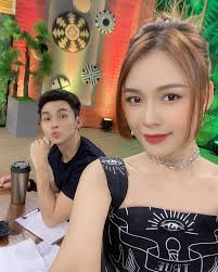 Sau tin đồn tình cảm với Ngô Kiến Huy, hot girl có tài sản 50 tỷ lại được  ghép đôi với sao nam này