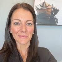 Mandy Bollinger's Instagram, Twitter & Facebook