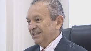 Desembargador pede corte de gastos e saída de temporários do TJAM