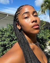 Shan Moreno's Instagram, Twitter & Facebook