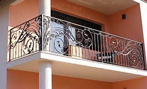 O a doua ramură de activitate este tâmplăria. Balustrade Din Fier Forjat Nova Metal Inox