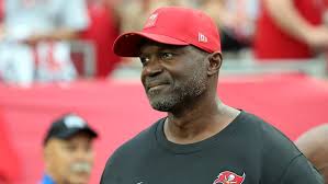 Speed in the trenches: Tampa high school senior makes big impact