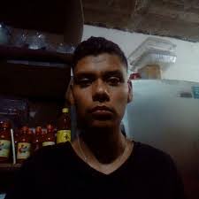 Andy Tavarez's Instagram, Twitter & Facebook