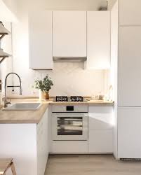 30 Incroyable Design De Cuisine Minimaliste 25 Kitchen Remodel Small Kitchen Design Small Small Apartment Kitchen