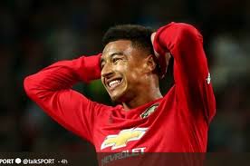 Latest on manchester united midfielder jesse lingard including news, stats, videos, highlights and more on espn. Jesse Lingard Tutup 2019 Tanpa Gol Dan Assist Di Liga Inggris Bolasport Com